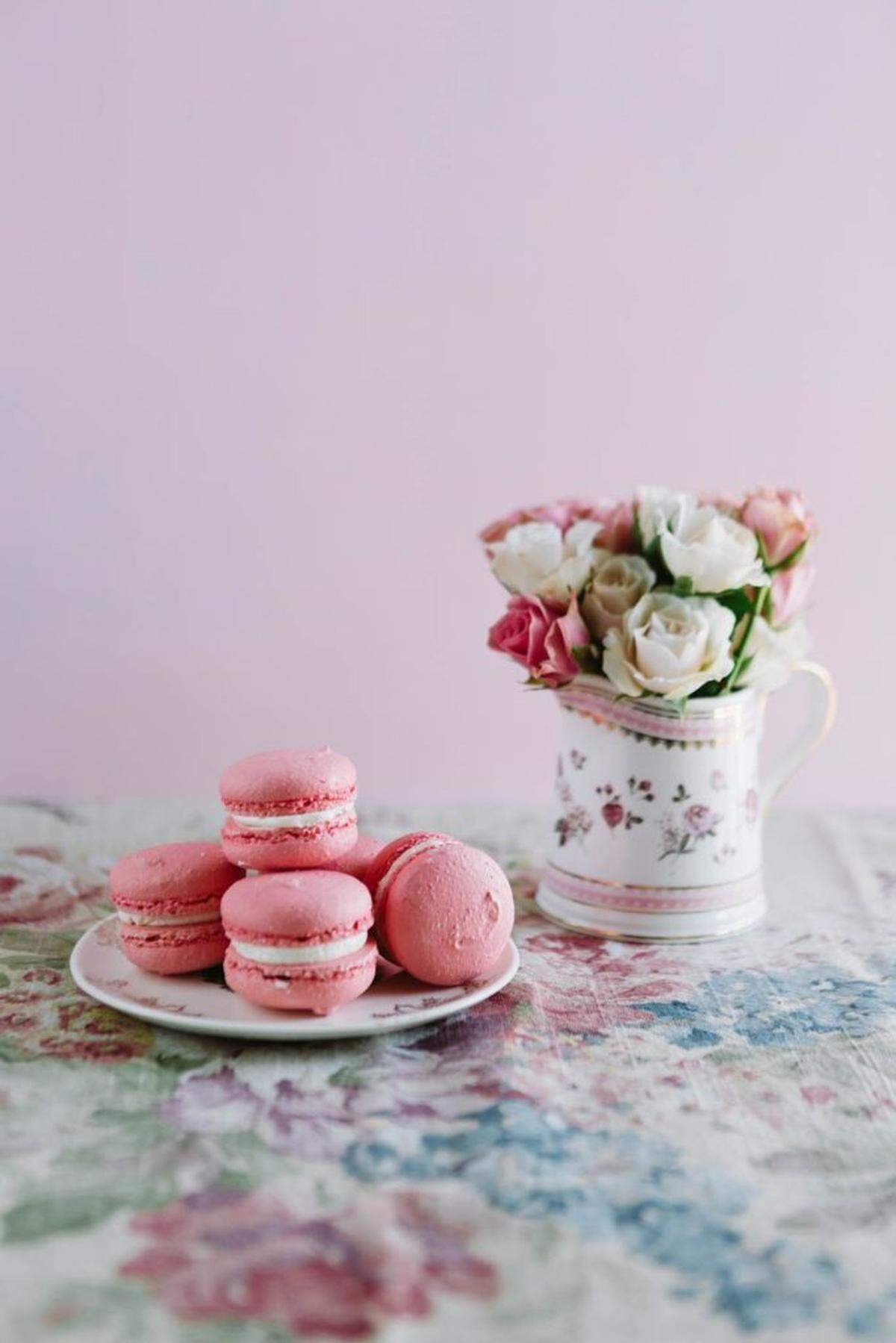 Rose Macarons
