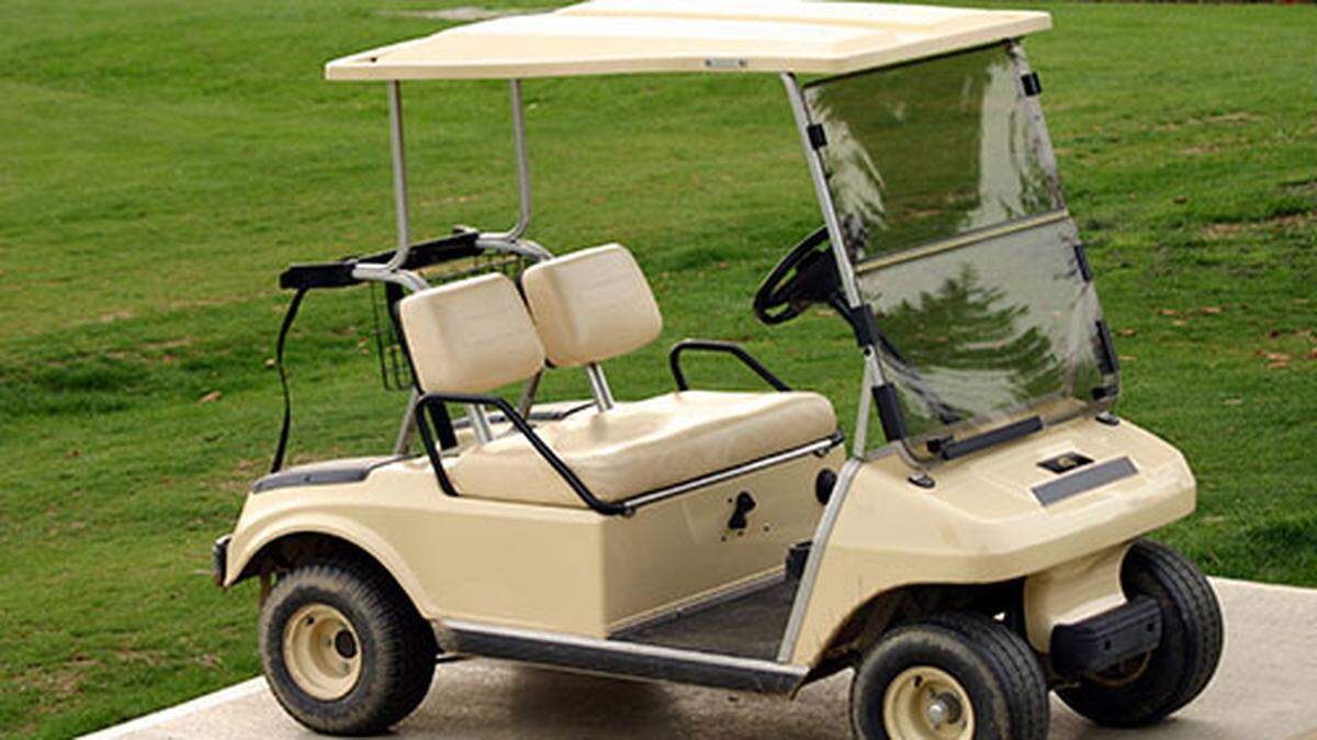 A landscaper died in a golf cart accident Monday, April 28, 2025, in The Willows subdivision in Bluffton.