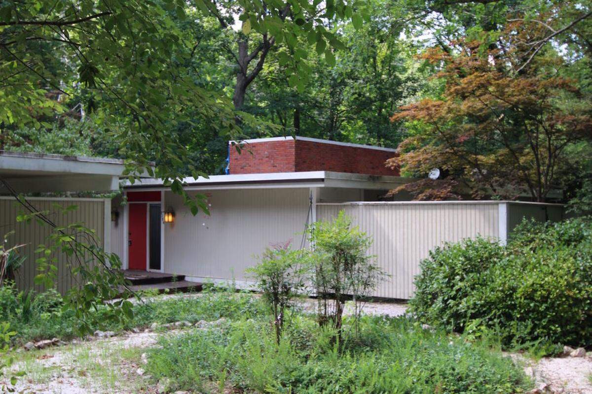 Courtesy of Charlie Miller, Charlotte-Mecklenburg Historic Landmarks Commission<br>The Cohen-Fumero home