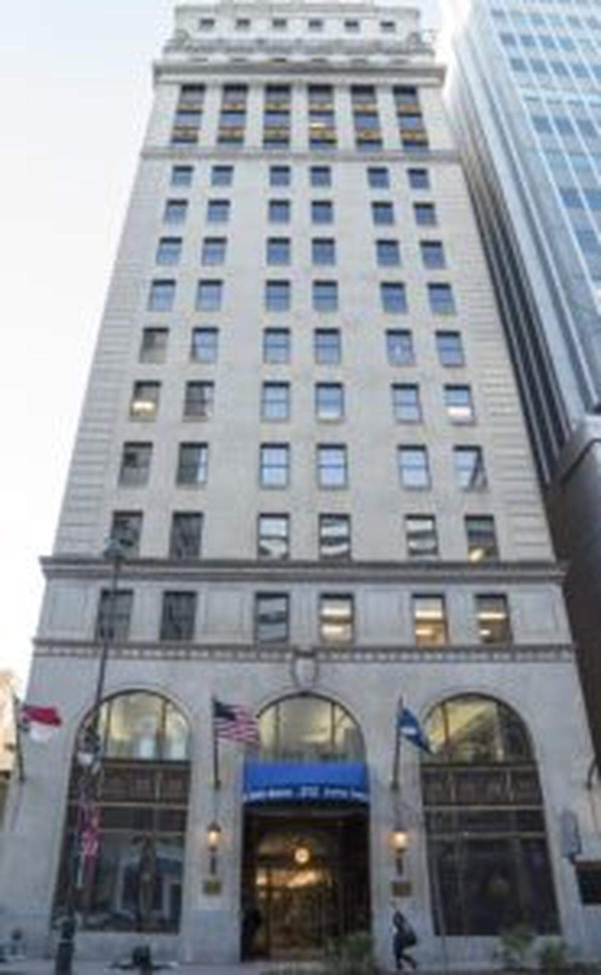 Photo of the 5/3 Building (Johnston Building) at 212 S. Tryon Street, Charlotte.