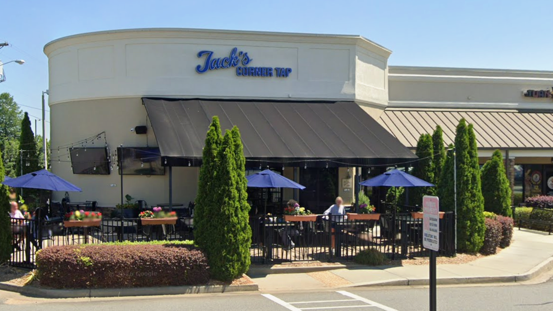 Lake Norman-area sports pub closing after 16 years. ‘An unforgettable ride’