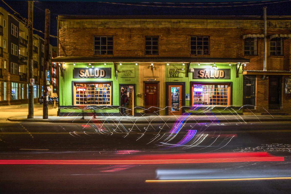 Alex Cason Photography <br/>Salud Beer Shop in 2016