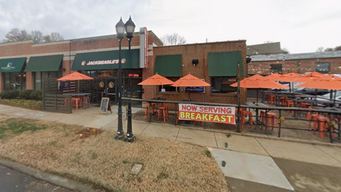 A popular Wesley Heights pub is officially closed. Here’s why — and what’s coming