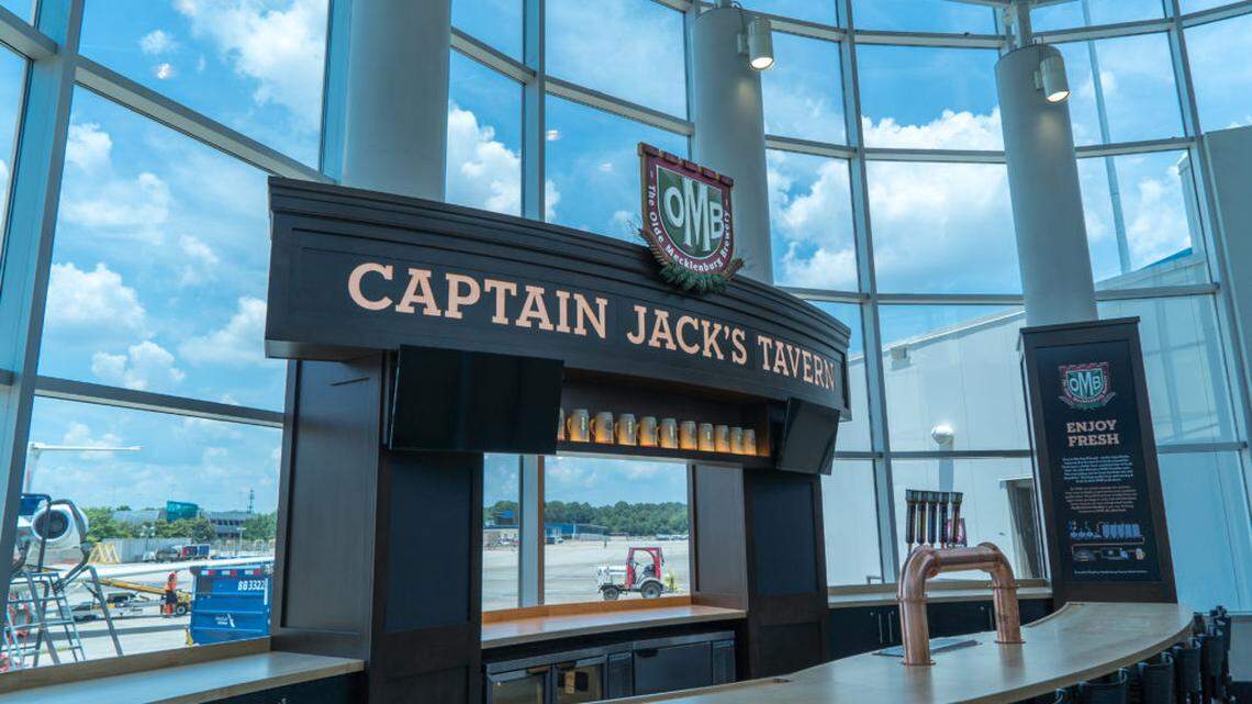 Captain Jack’s Tavern at Charlotte Douglas International Airport.