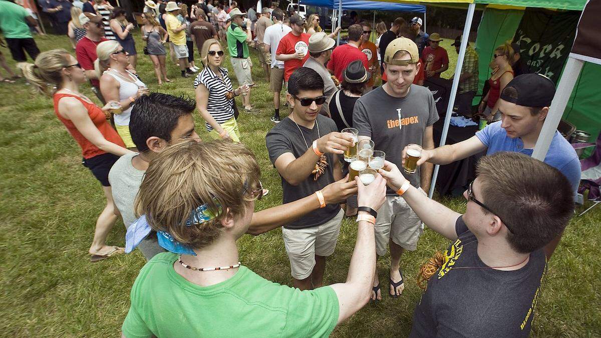 CharlotteFive archives<br/>N.C. Brewers and Music festival.