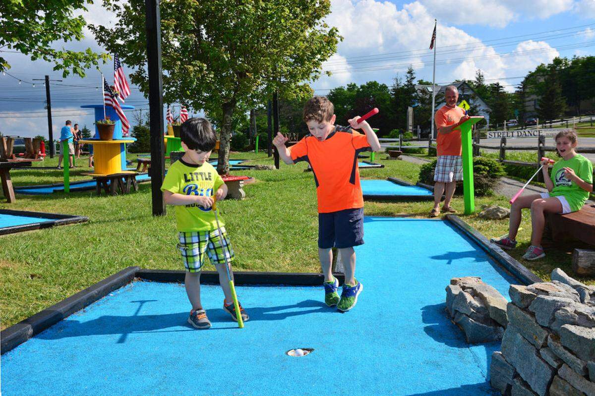 Mini Golf. Photo by Todd Bush