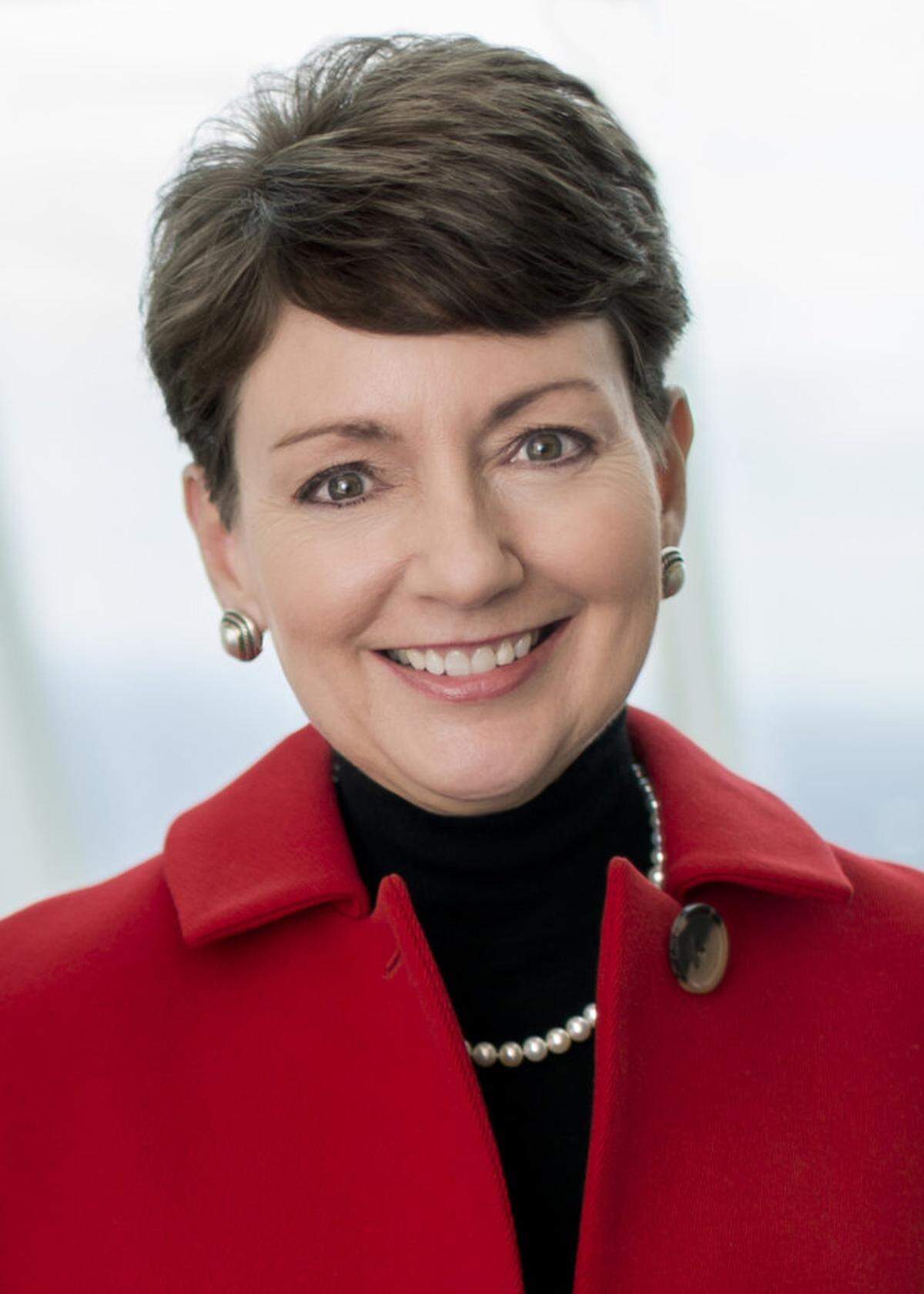 Employee Lynn Good (025569) in the Duke Energy Center vista for the 2014 Annual Report. Charlotte, NC. North Carolina.