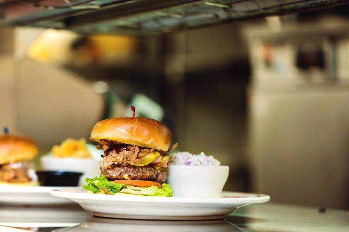 The Roadhouse with chopped brisket at Midwood Smokehouse. Courtesy of FS Food Group