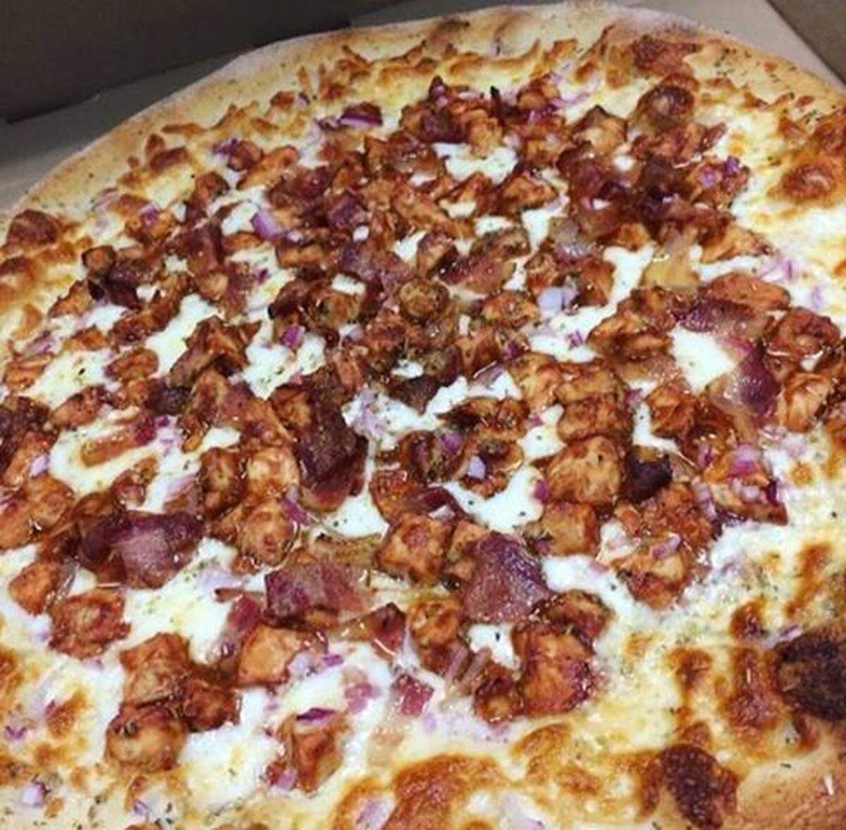 BBQ Chicken Pizza. Courtesy of Pizzeria Sapienza