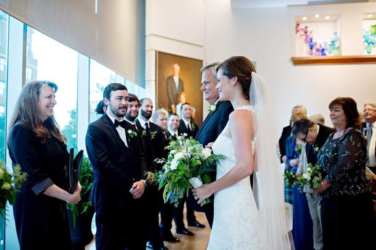 Rev. Diana Collins married Juliana Hague and Ronnie Comeau on October 29, 2016. Photos: The Beautiful Mess