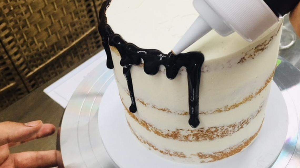 Cake decorating class at Sweet Spot Studio in Charlotte, NC. Photo by Katie Toussaint