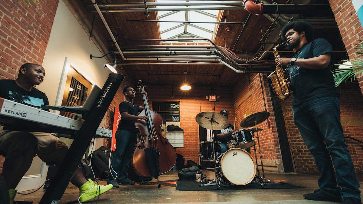 Not Just Coffee Jazz Jam. Photo by Kyo H Nam courtesy of Charlotte Center City Partners)