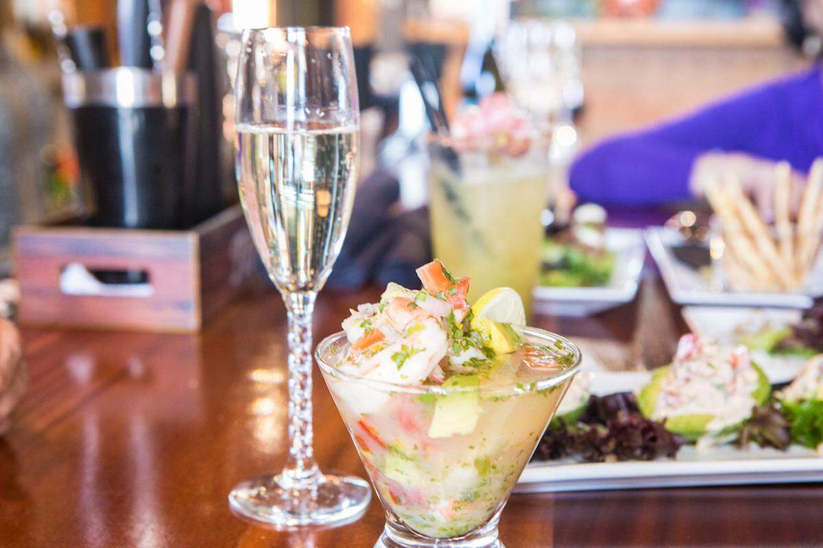 Drinks and ceviche at Poplar.