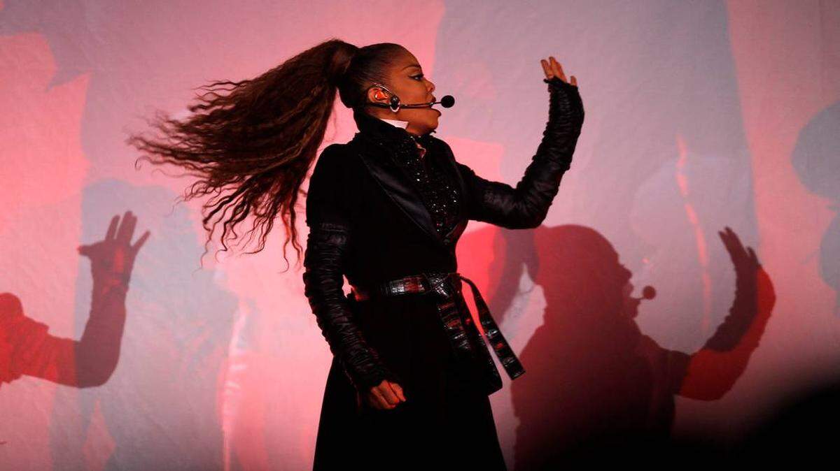 Janet Jackson performs during her State of the World Tour stop at Rupp Arena in Lexington, Ky., Monday, December 4, 2017.  Photo by Matt Goins Lexington Herald-Leader