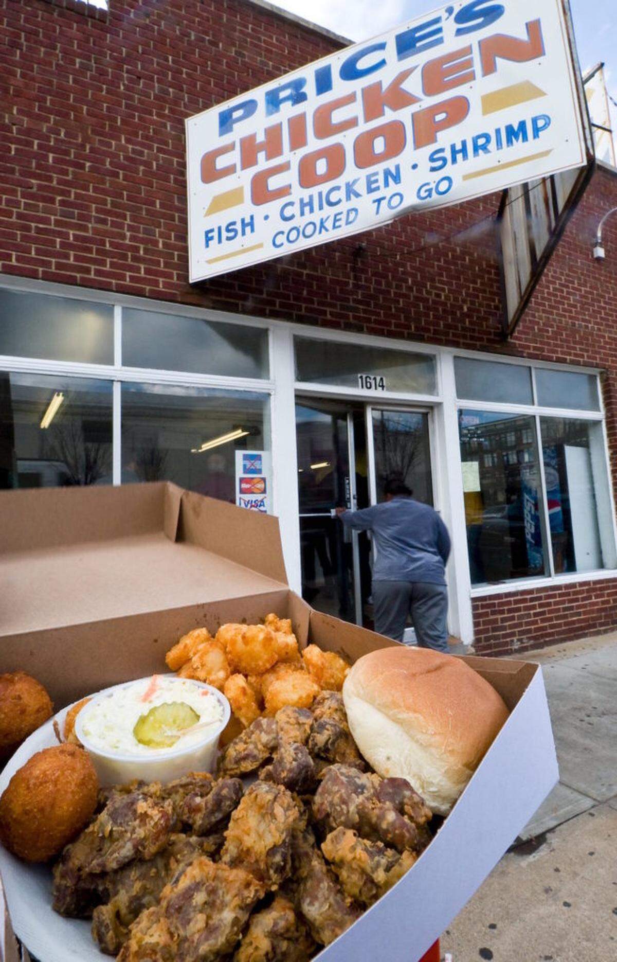 Photo by Gary O'Brien<br/>You could get gizzards as your dinner, but we suggest getting a small order on the side at Price’s Chicken Coop.