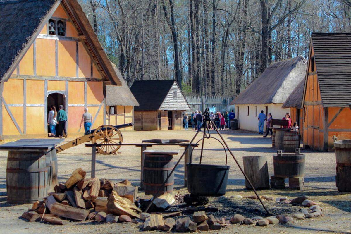 Courtesy of Visit Williamsburg<br>Jamestown Settlement