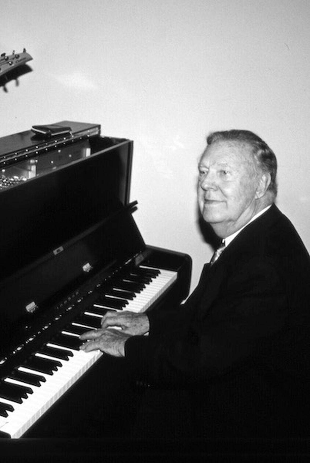 "Loonis McGlohon, private event, 2000. I really miss Loonis, and wish that his story and achievements were better known in Charlotte. It’s an honor to have this show in the building that houses the McGlohon Theater." - Daniel Coston