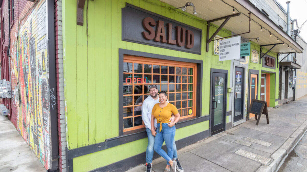 Alex Cason Photography<br/>Jason and Dairelyn Glunt of Salud