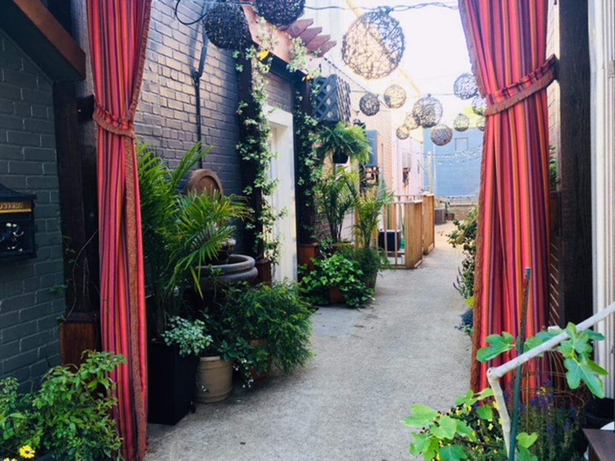 The Riva Finoli Passage in The Gold District. Photo by Katie Toussaint