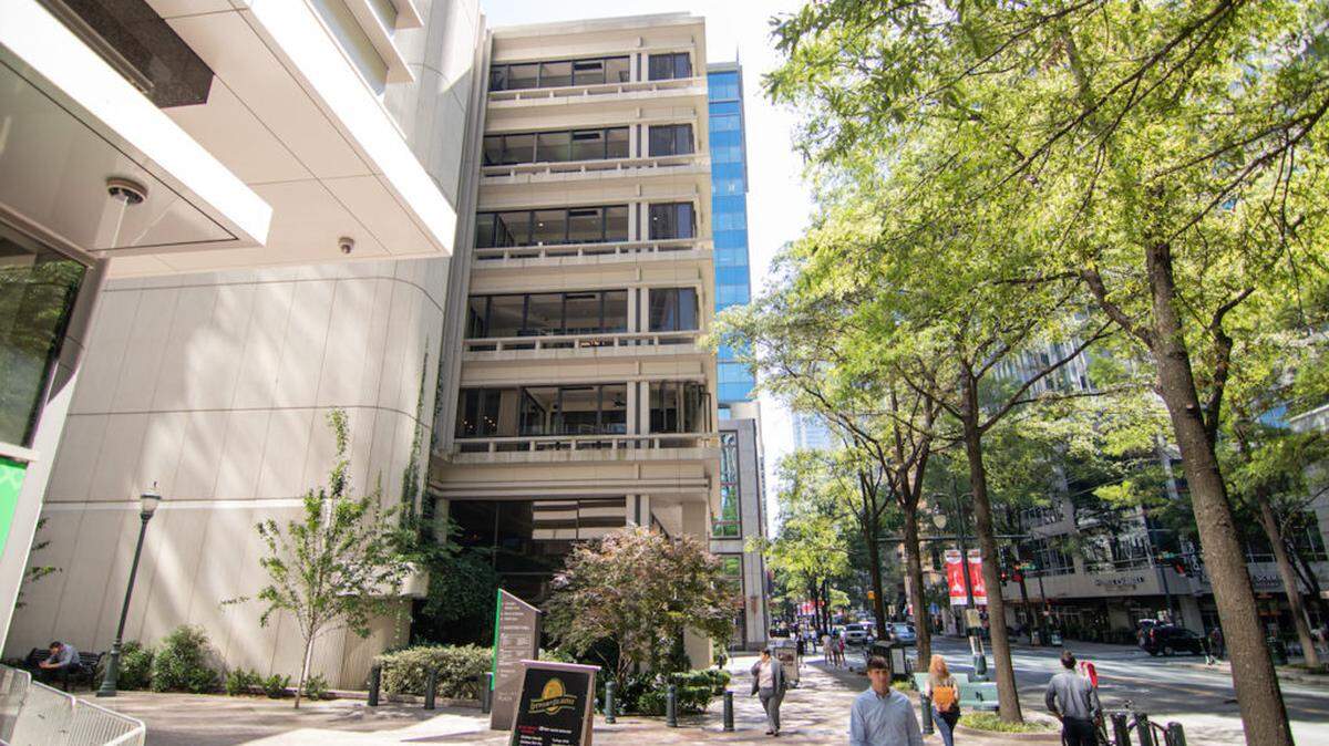 Alex Cason Photography<br/>139 S. Tryon Street unit 4A/5A