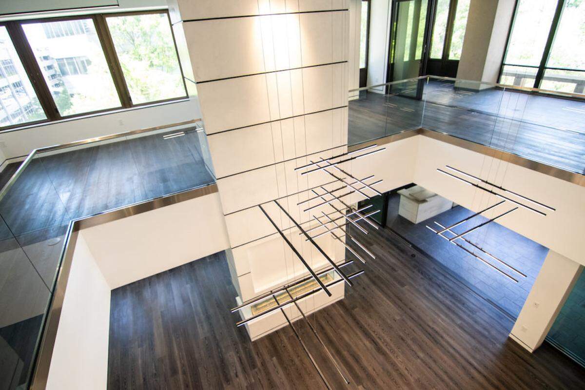 Alex Cason Photography<br/>139 S. Tryon Street unit 4A/5A