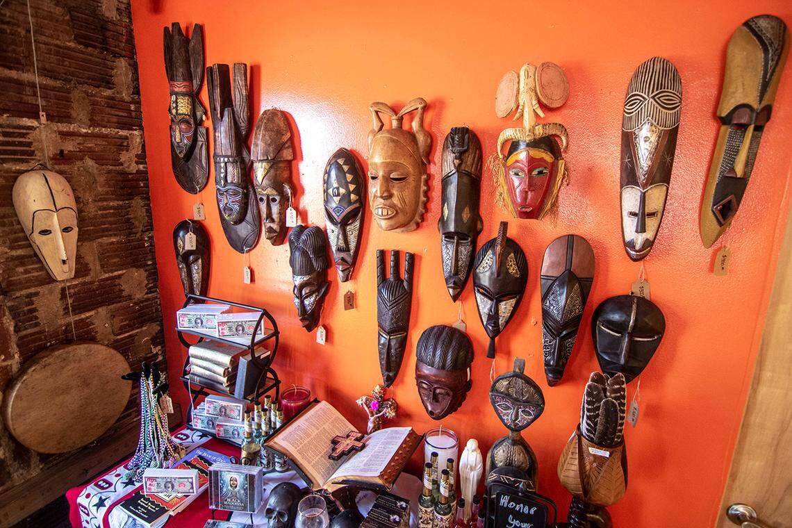 Photo by Alex Cason Photography<br />