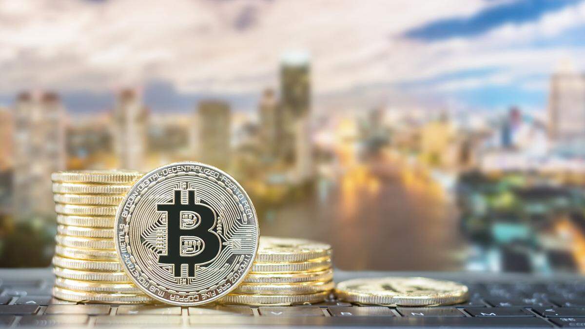 Bitcoin and skyline