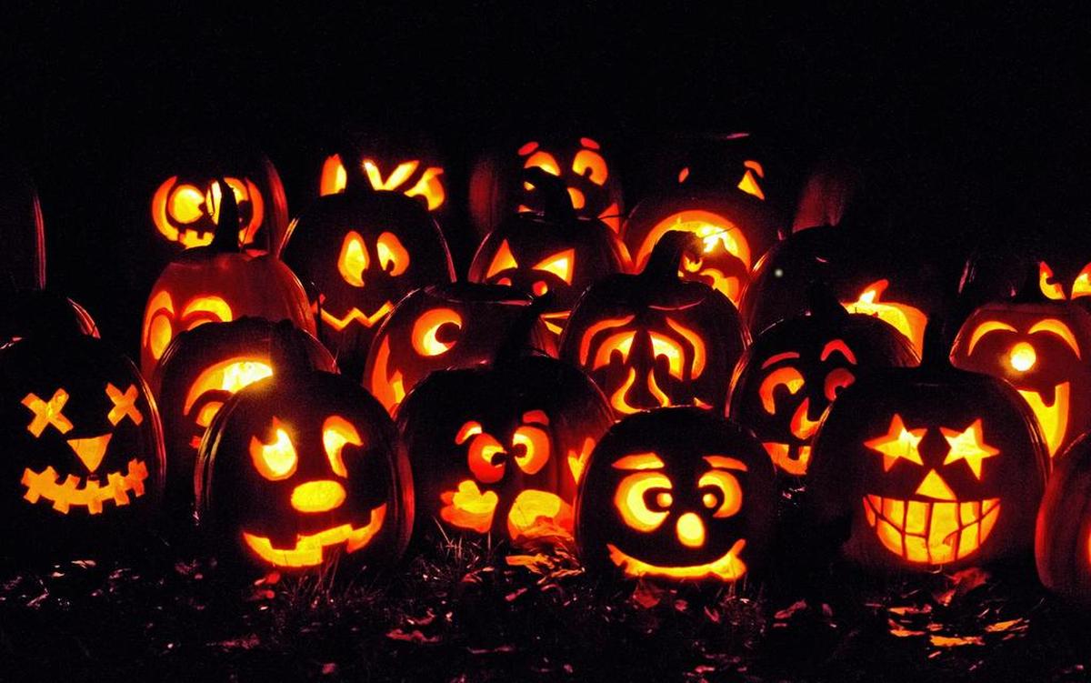 Charlotte trick-or-treaters may want to add an extra layer on Saturday, Oct. 31, 2020, as the weather is expected to be “definitely chilly,” a National Weather Service meteorologist said.