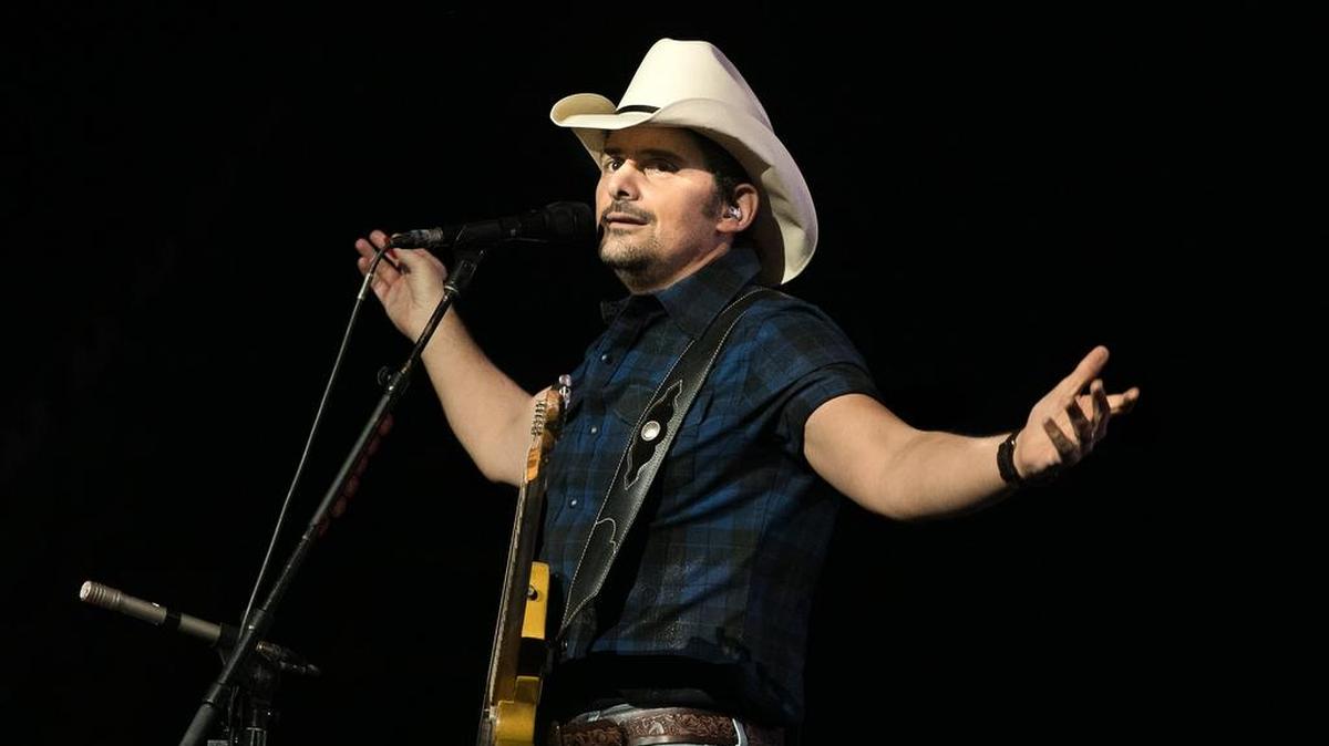 Brad Paisley will perform at American Legion Memorial Stadium on Friday night.