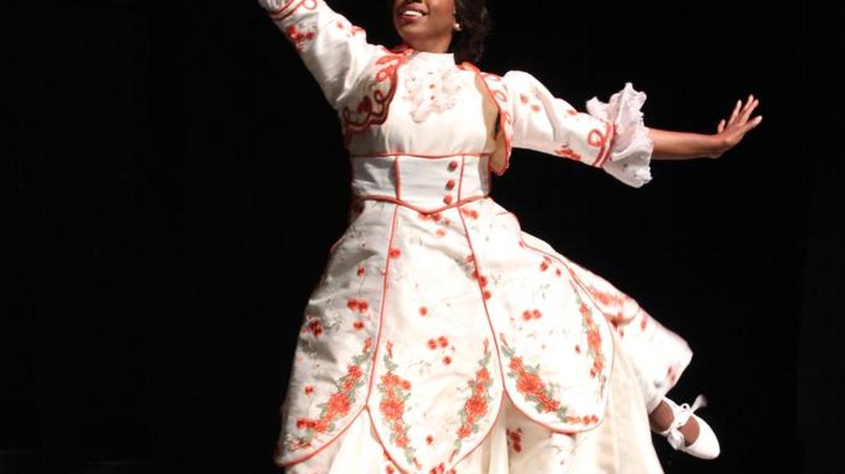 Janeta Jackson as the soaring title character in “Mary Poppins” at Children’s Theatre of Charlotte in 2017. 