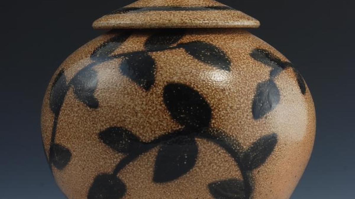 A piece by Adrienne Dellinger of Clayworks.