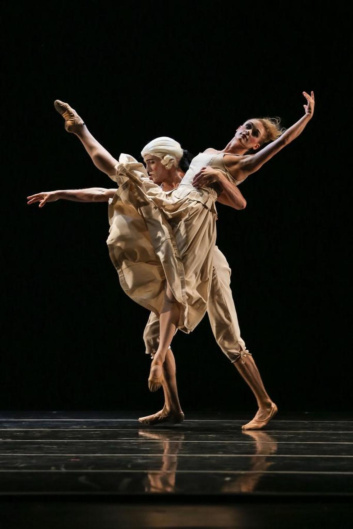 James Kopecky and Sarah Hayes Harkins in Jiri Kylian’s “Sechs Tanze.”