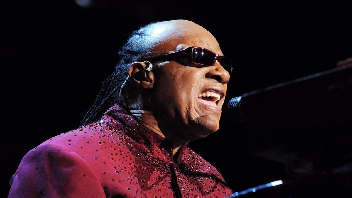 
Stevie Wonder performs “Songs in the Key of Life” last November.
