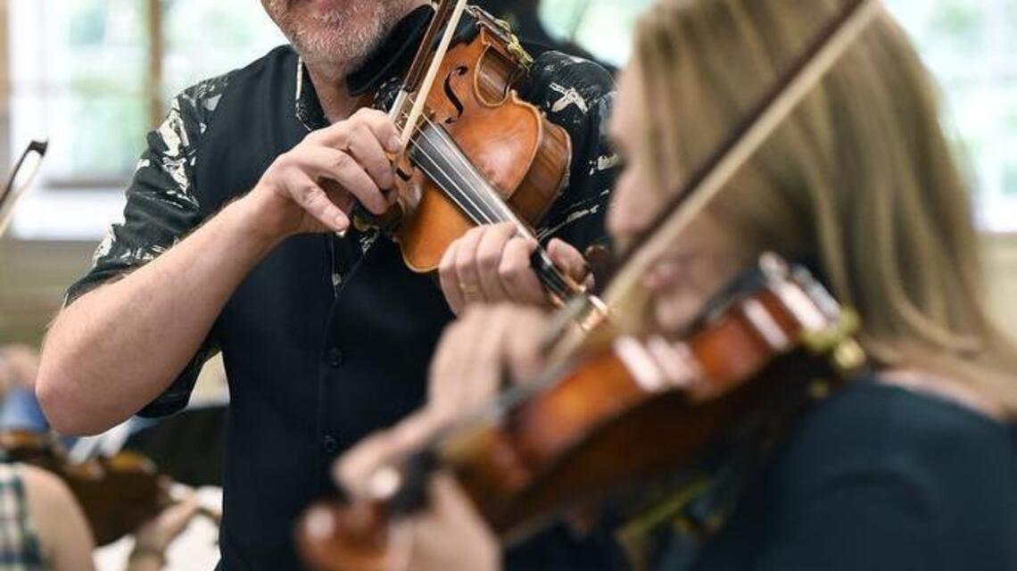 Your kids should learn violin a whole new way, says this world-class musician. How? Put America first.