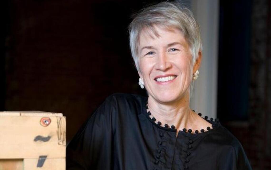 A cutting-edge administrator leaves a cutting-edge arts group
