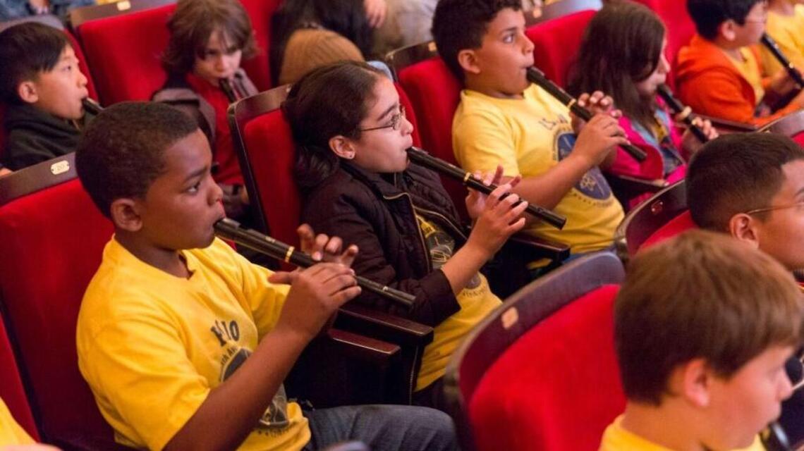 1500 elementary schoolers in the same ‘orchestra?’ Must be Link Up.
