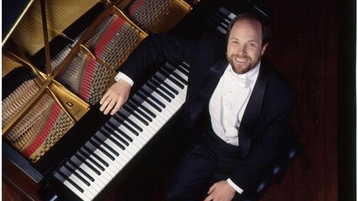 Man meets machine in orchestra-free concerto