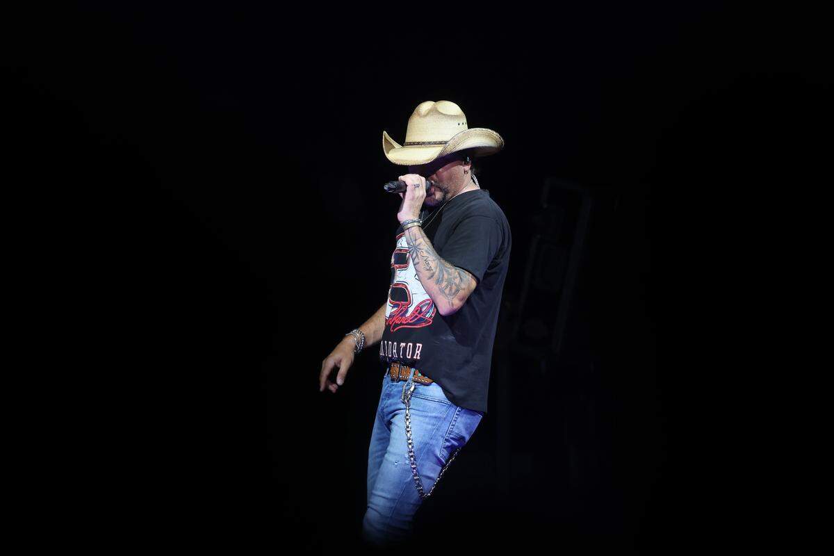 Country music artist Jason Aldean peforms Friday, Aug. 22, 2022 at the PNC Pavillion in Charlotte.