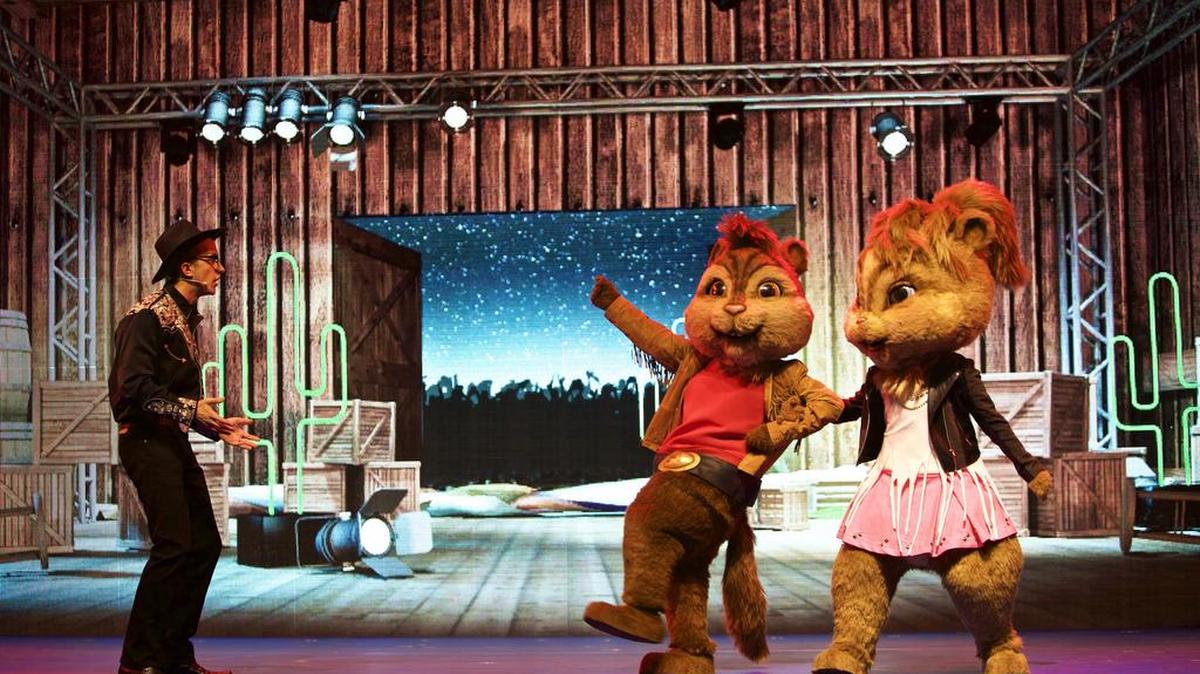 “Alvin and the Chipmunks: The Musical” makes its Charlotte premier Monday at Belk Theater.