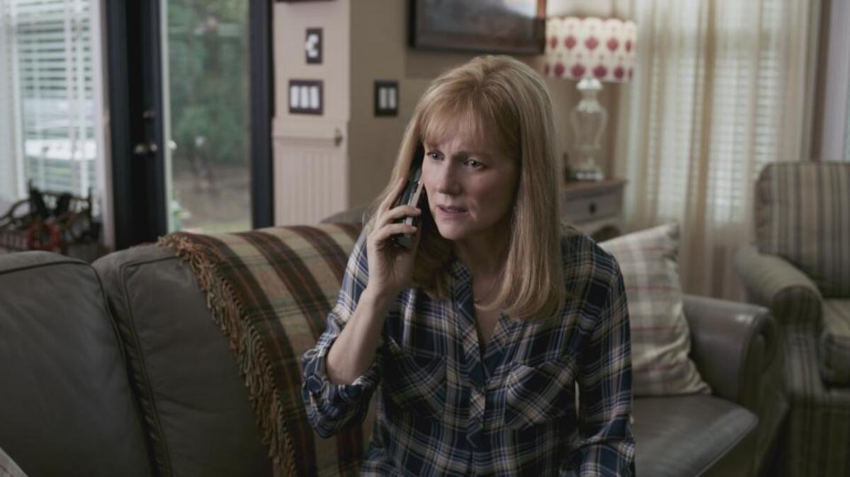 LAURA LINNEY as Lorrie Sullenberger in Warner Bros. Pictures’ and Village Roadshow Pictures’ drama “SULLY,” a Warner Bros. Pictures release.