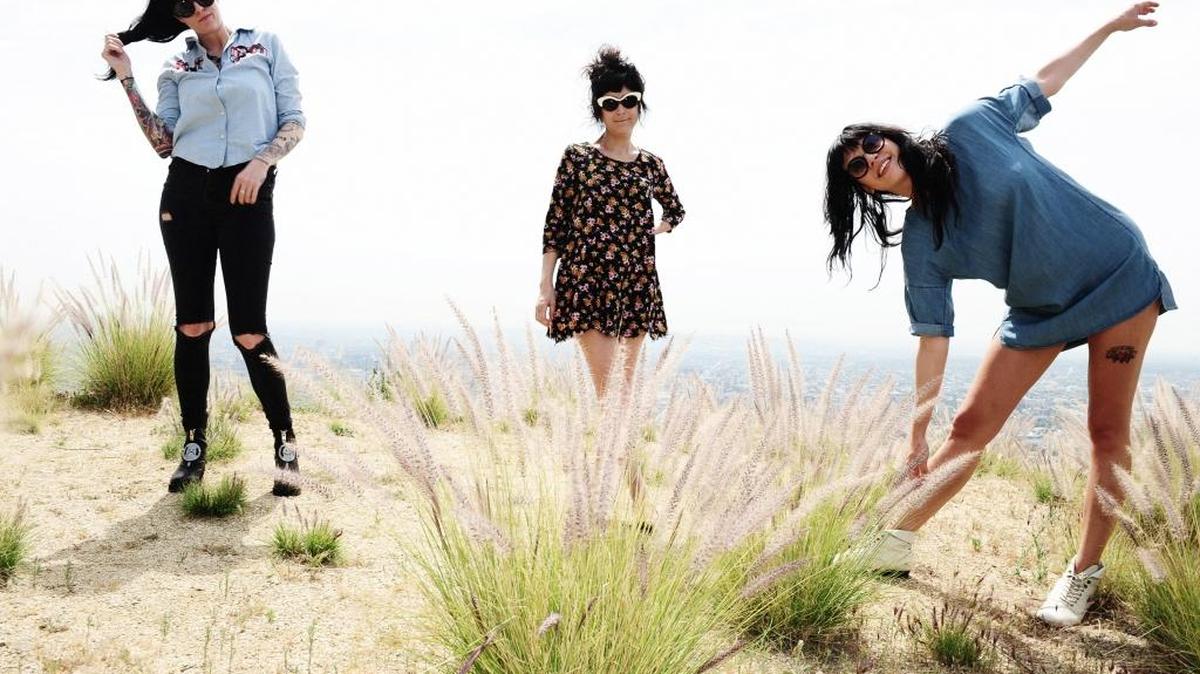 The Coathangers