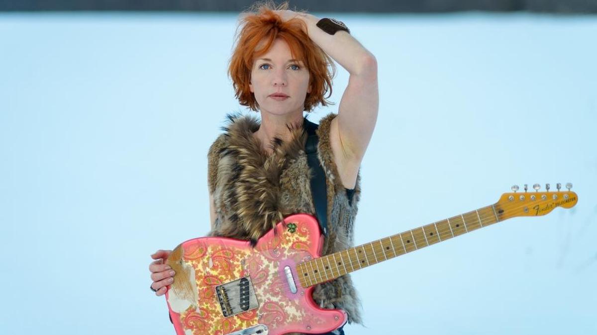 Sue Foley.