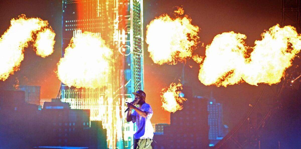 Travis Scott turns up the heat during his “Astroworld” show.