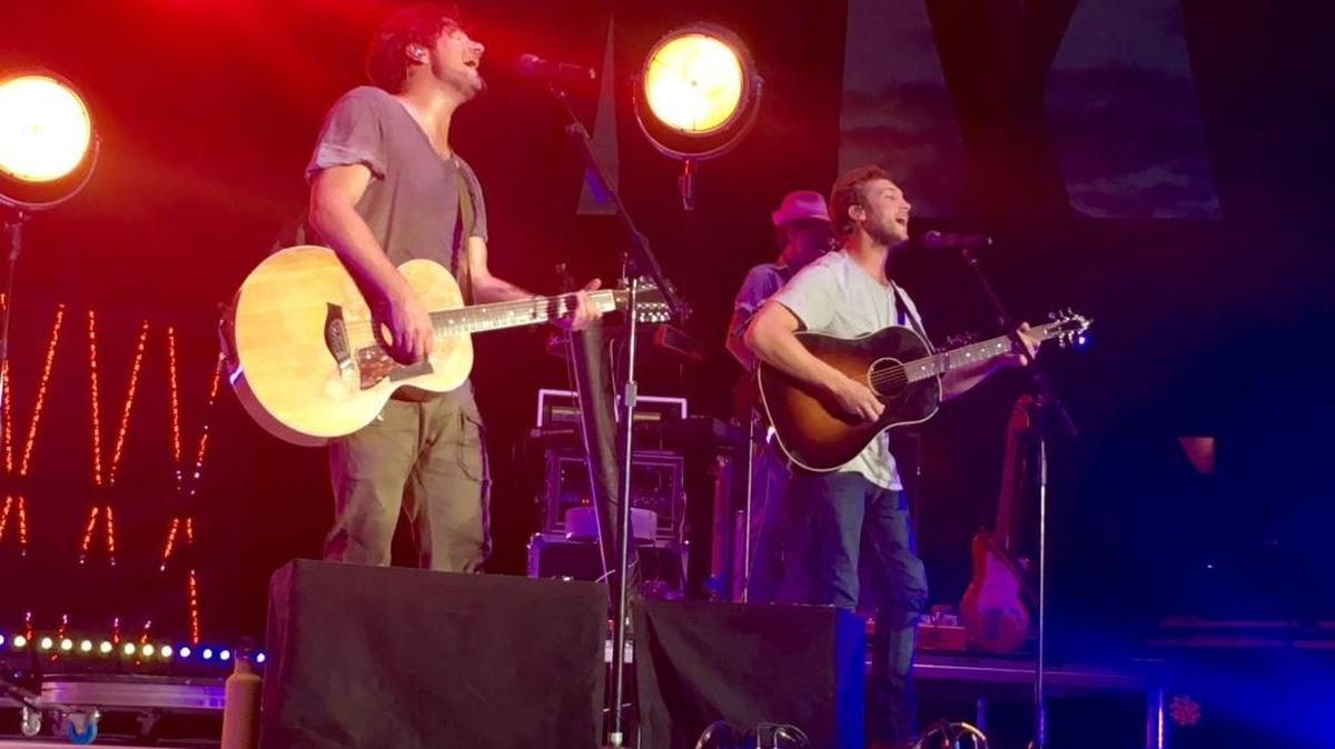 Matt Nathanson and Phillip Phillips perform at Charlotte Metro Credit Union Amphitheatre on Friday night.
