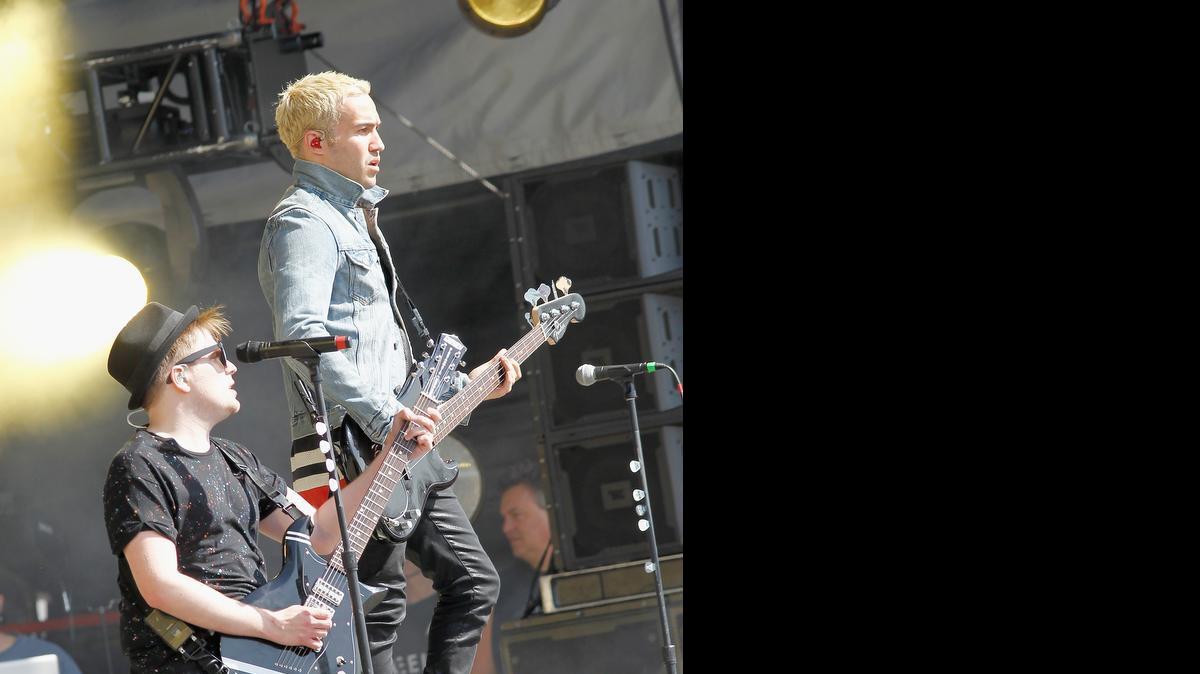 
WASHINGTON, DC - APRIL 18: Musicians Patrick Stump and Peter Wentz of Fall Out Boy perform onstage at the Global Citizen 2015 Earth Day Courtesy of Partner Citi at National Mall on April 18, 2015 in Washington, DC. (Photo by Paul Morigi/Getty Images For CITI)
