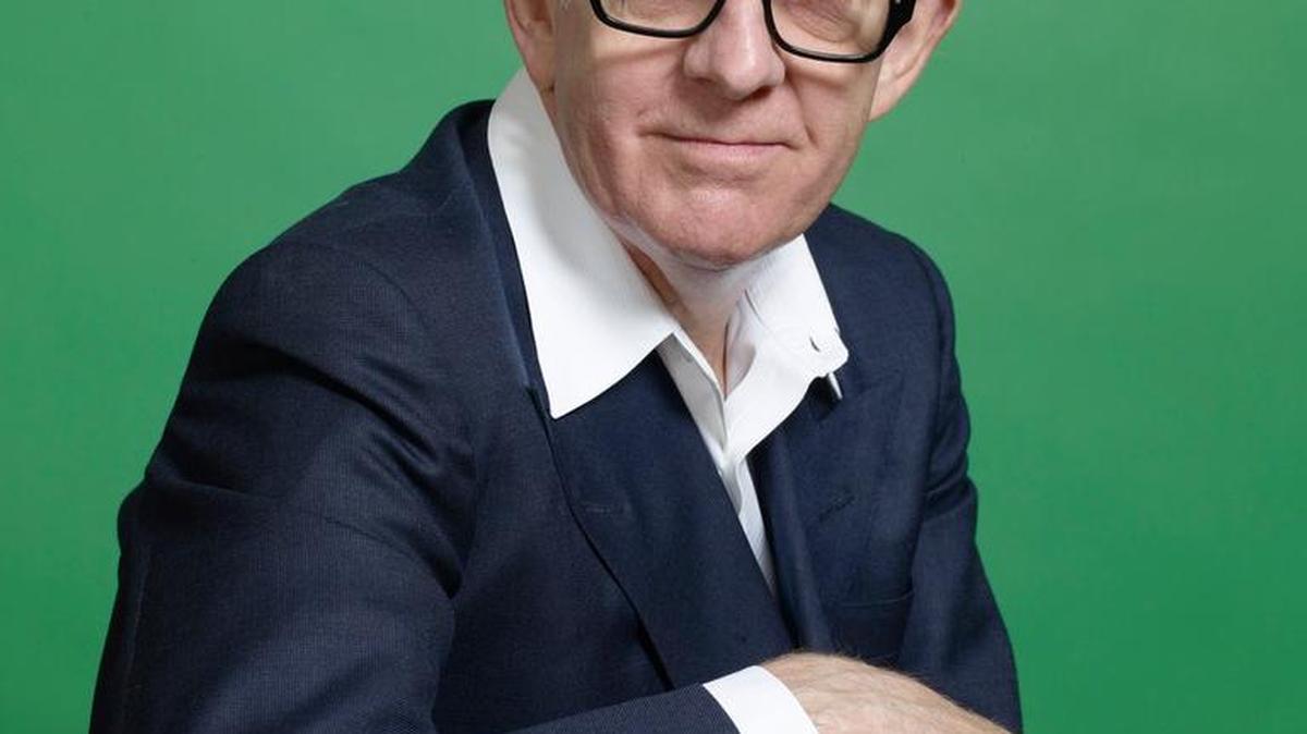 Nick Lowe brings his holiday tour to the Visulite Theatre.