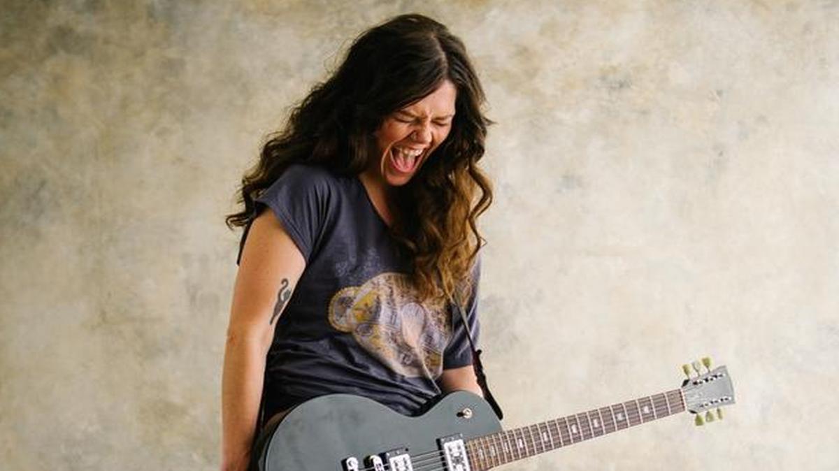 
Lilly Hiatt released the excellent album "Royal Blue" this Spring.
