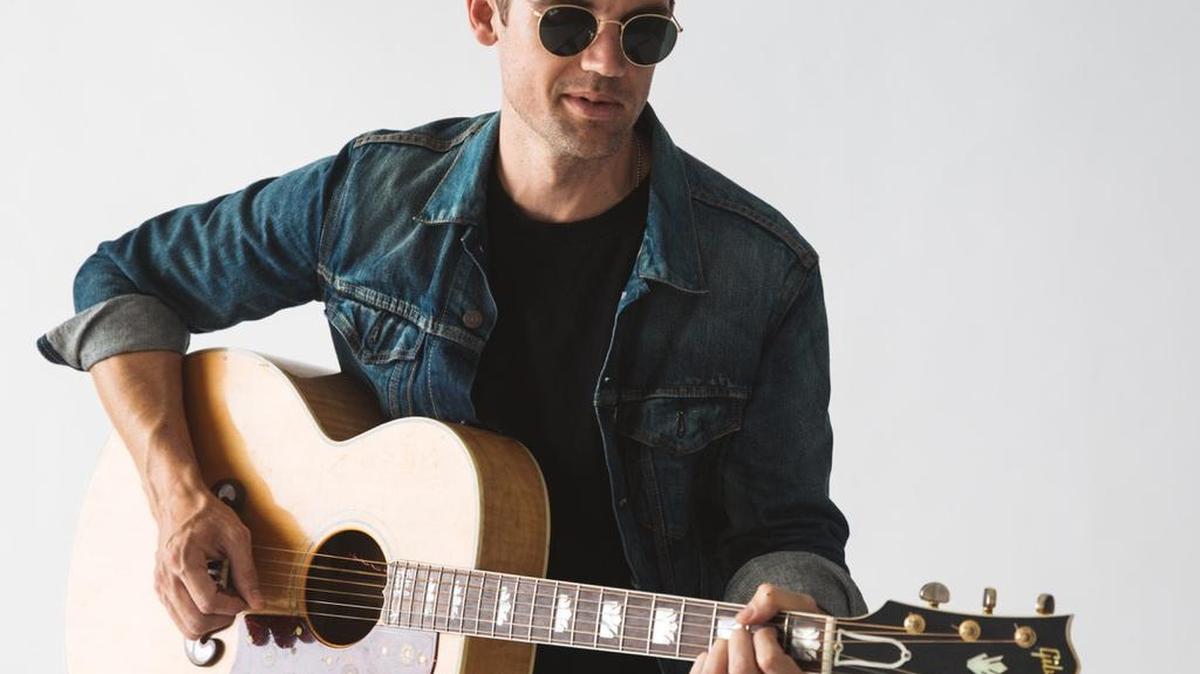Tyler Hilton