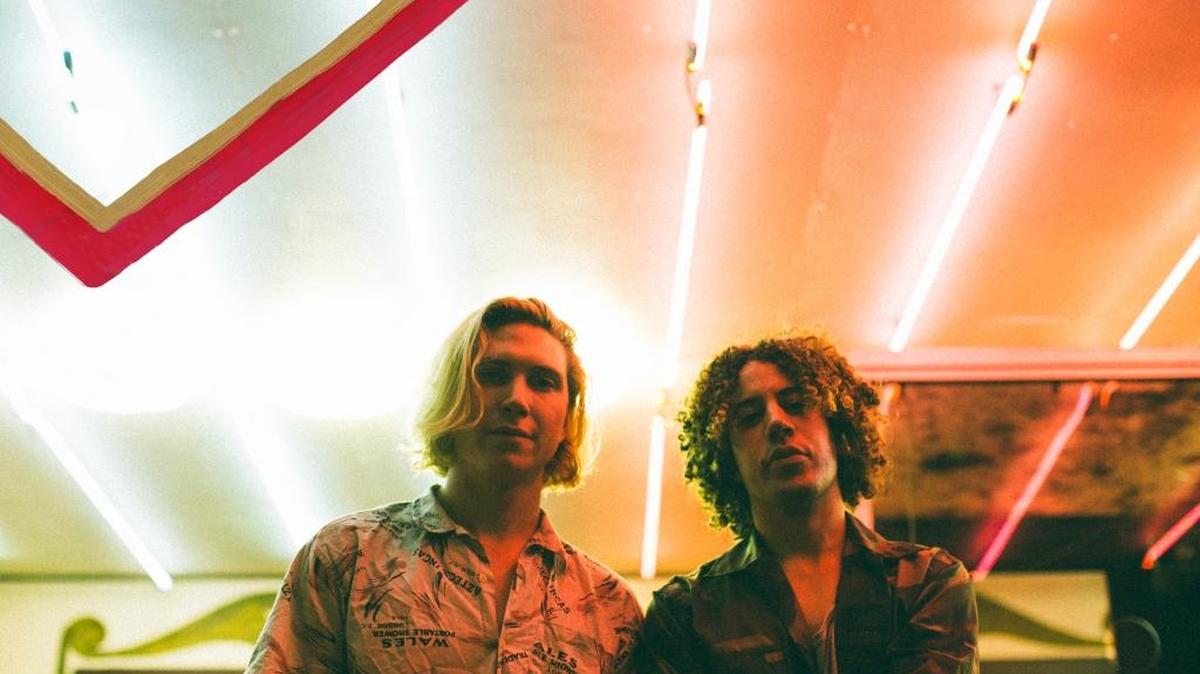 Lewis Del Mar performs at Visulite Theatre on Friday night.