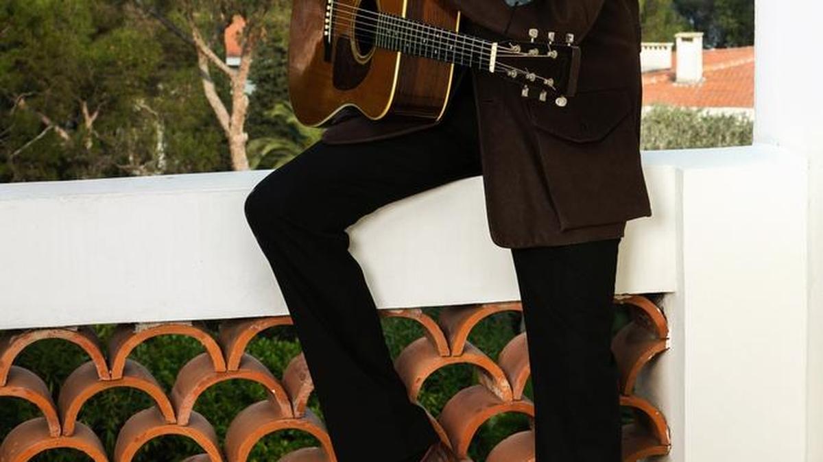Justin Hayward.